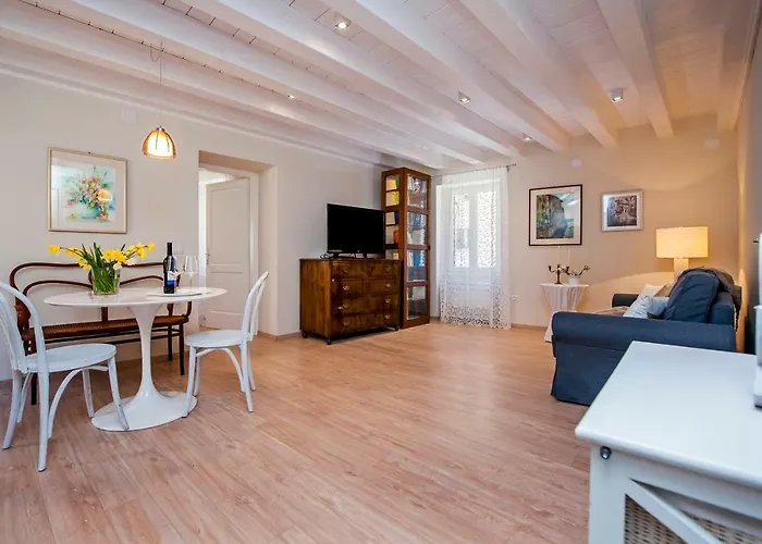 Casa Sbisa' 아파트 로비니