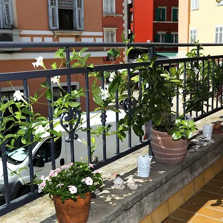Casa Sbisa' 公寓 *
