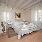 Casa Sbisa' Apartament